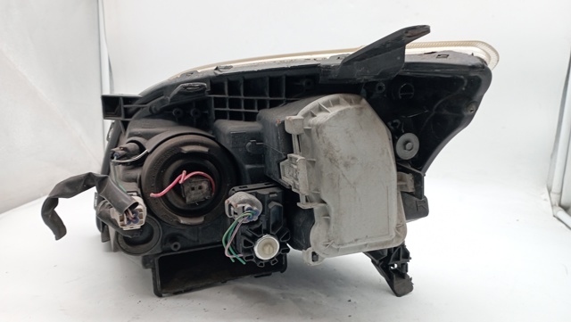 Luz esquerda 8117005240 TOYOTA