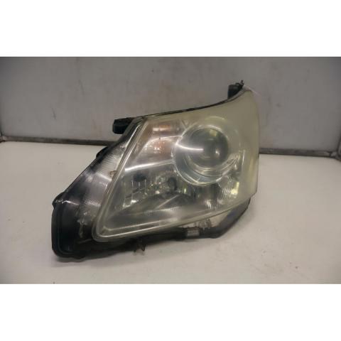 Luz esquerda 8117005311 TOYOTA