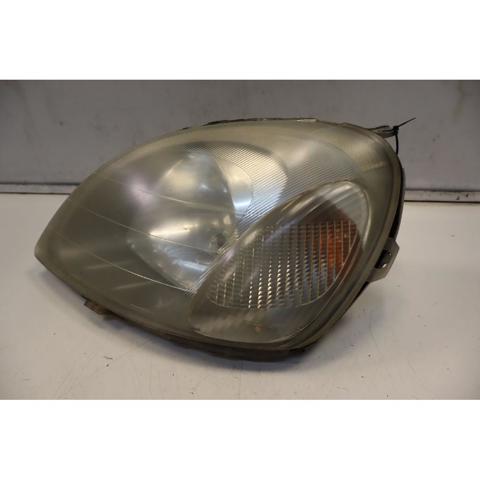 Luz esquerda 811700D011 TOYOTA
