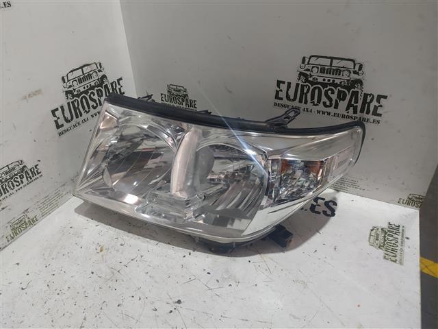 Luz esquerda 8117060C81 TOYOTA