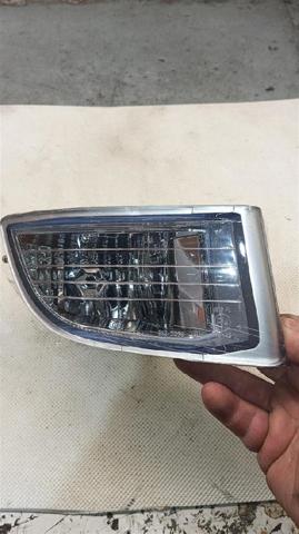 Luzes de nevoeiro direitas 8121160151 TOYOTA