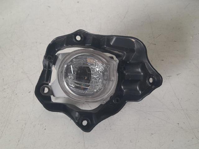 Luzes de nevoeiro esquerdas 8122002190 TOYOTA