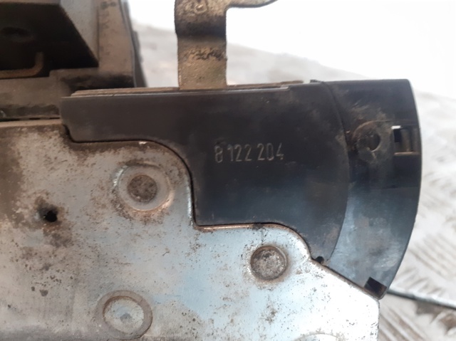Fecho da porta dianteira direita 8122204 BMW