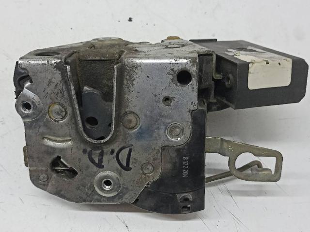 Fecho da porta dianteira direita 8122204 BMW