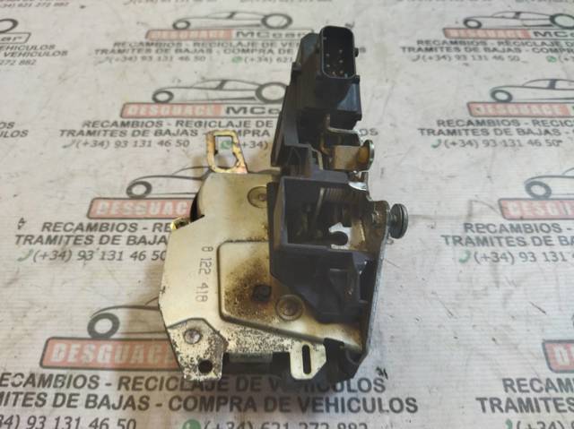 Fecho da porta dianteira direita 8122418 BMW