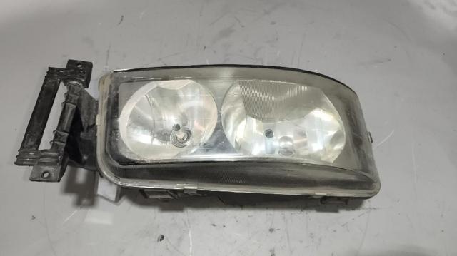 Luz direita 81251016456 MAN