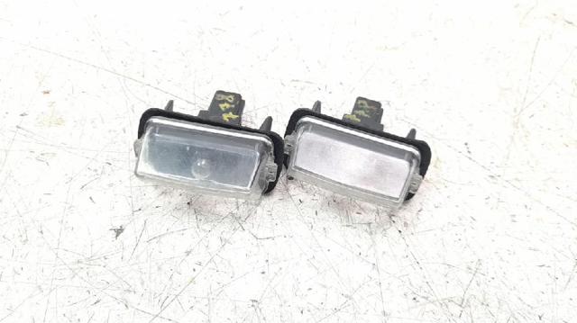 Lanterna da luz de fundo de matrícula traseira 812700D120 TOYOTA