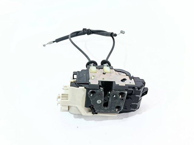 Fecho da porta dianteira esquerda 813102L020 HYUNDAI