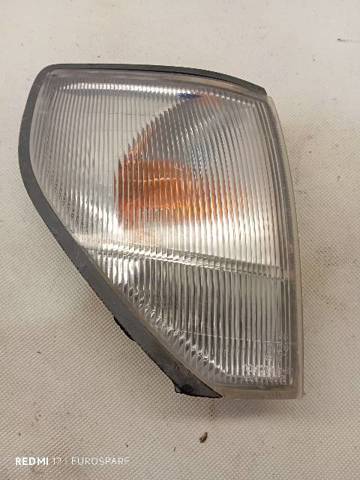 Pisca-pisca direito 8151160470 TOYOTA