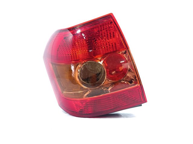 Lanterna traseira direita 8155002301 TOYOTA