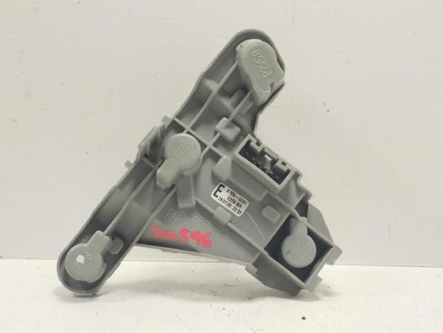 Lanterna traseira direita 8155002301 TOYOTA