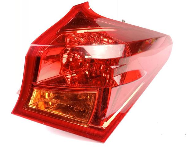 Lanterna traseira direita externa 8155102740 TOYOTA