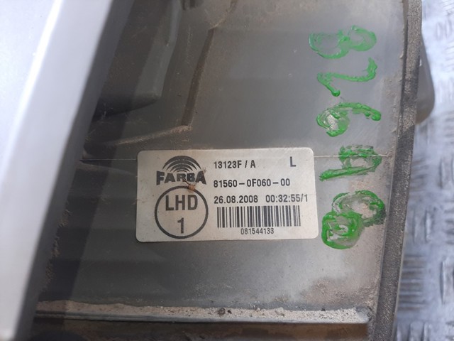 Lanterna traseira esquerda 815600F060 TOYOTA