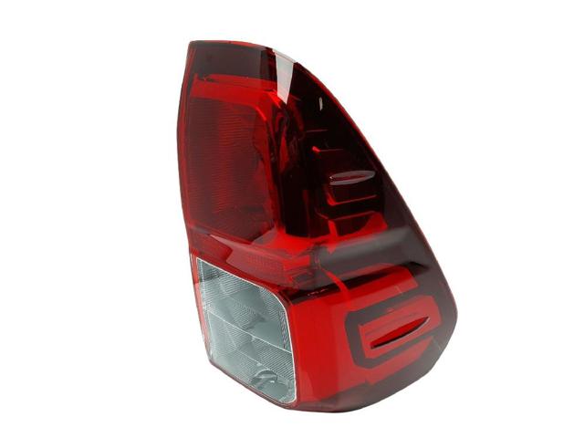 Lanterna traseira esquerda 815600K270 TOYOTA