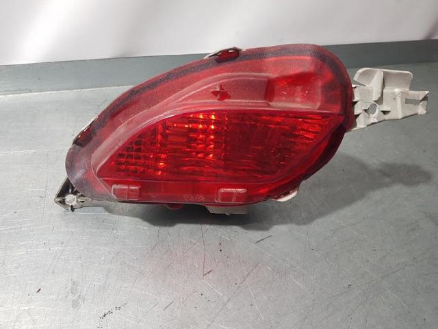 Lanterna traseira esquerda 815610D600 TOYOTA