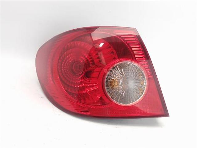 Lanterna traseira esquerda externa 8156112A10 TOYOTA