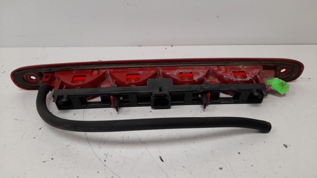 Sinal de parada traseiro adicional 815700H010 TOYOTA