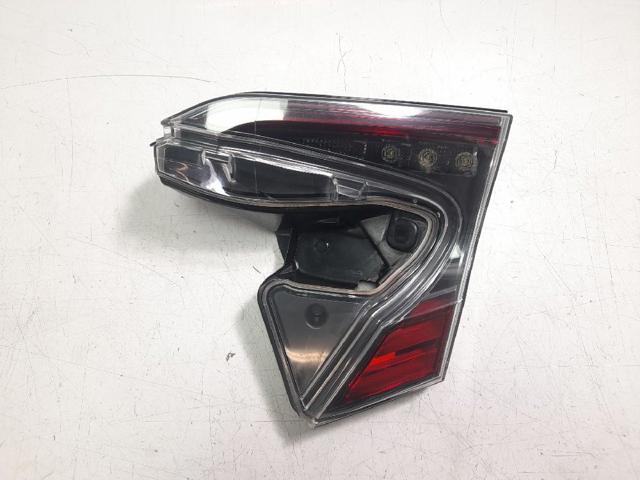 Lanterna traseira direita interna 81580F4021 TOYOTA