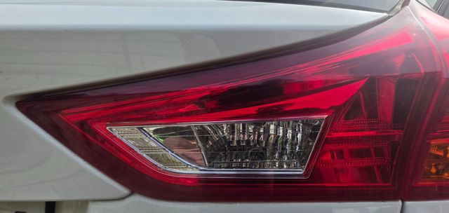 Lanterna traseira direita interna 8158102500 TOYOTA