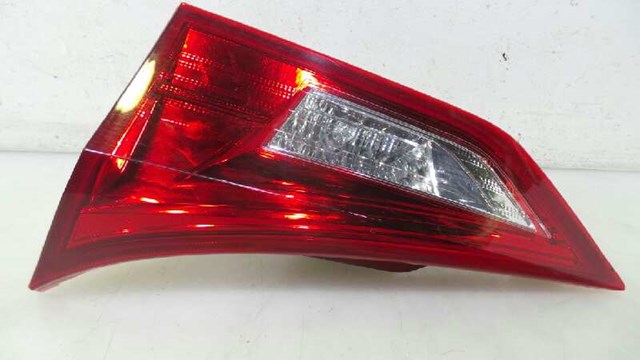 Lanterna traseira direita interna 8158102500 TOYOTA