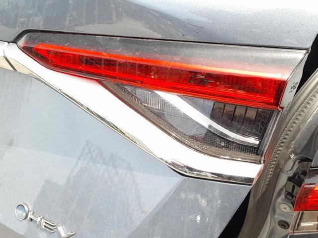 Lanterna traseira direita interna 8158102C50 TOYOTA