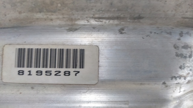 Reforçador do pára-choque dianteiro 8195287 BMW