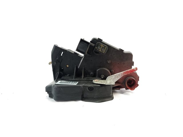 Fecho da porta dianteira esquerda 8196031 BMW