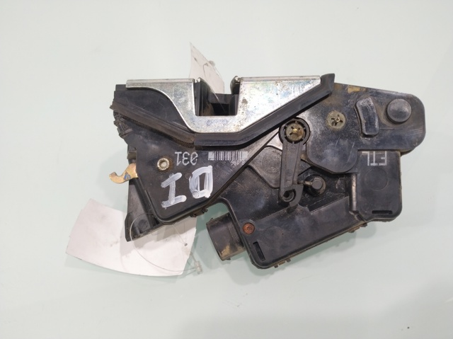 Fecho da porta dianteira esquerda 8196031 BMW