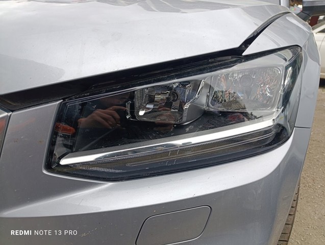 Luz esquerda Audi Q2  GAB, GAG ao melhor preço