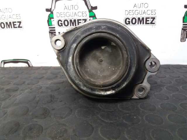 Coxim (suporte) direito superior de motor 8200000010 RENAULT