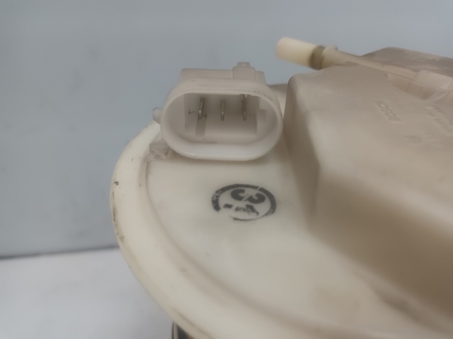 Módulo de bomba de combustível com sensor do nível de combustível 8200004964 RENAULT