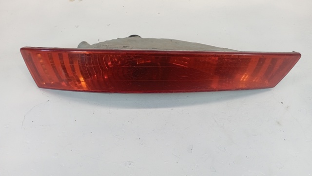 Pisca-pisca esquerdo 8200007031 RENAULT