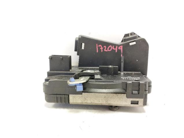Fecho da porta dianteira direita 8200008248 OPEL
