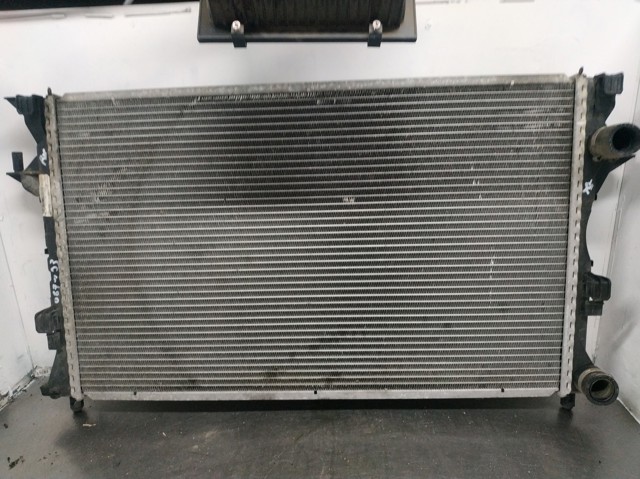 Radiador de esfriamento de motor 8200008765 RENAULT