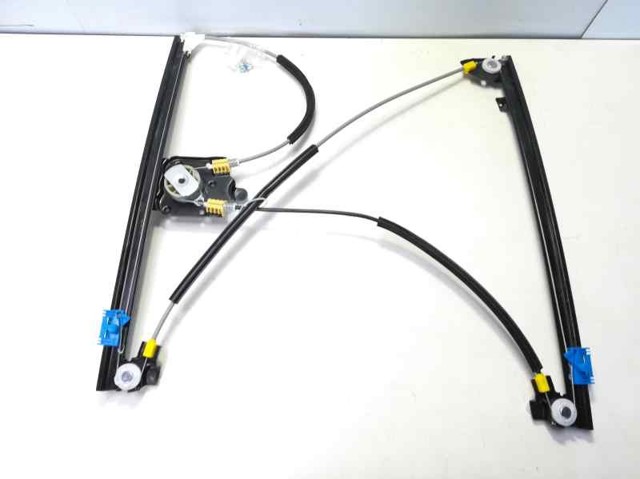 Mecanismo de acionamento de vidro da porta dianteira direita 8200017894 RENAULT