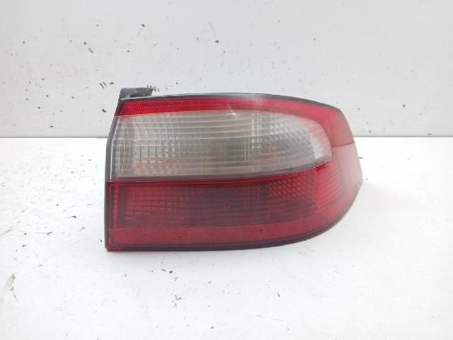 Lanterna traseira direita externa 820002474 RENAULT