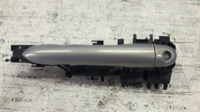 Suporte de maçaneta externa da porta dianteira esquerda 8200028463 RENAULT