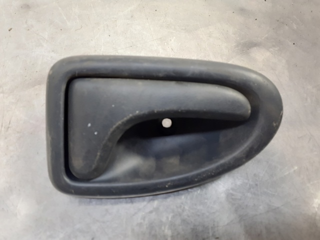 Maçaneta interna dianteira/traseira da porta direita 8200028995 RENAULT