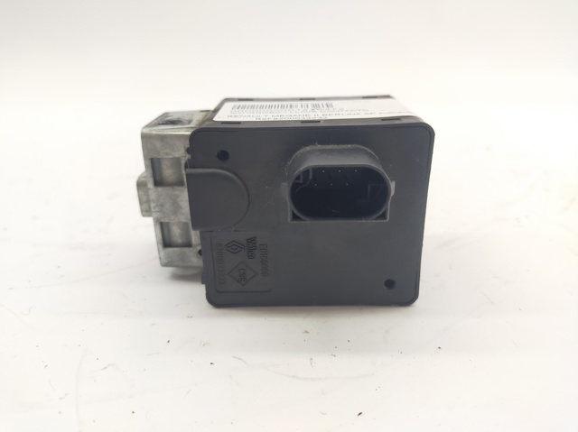 8200033233 Renault (RVI)