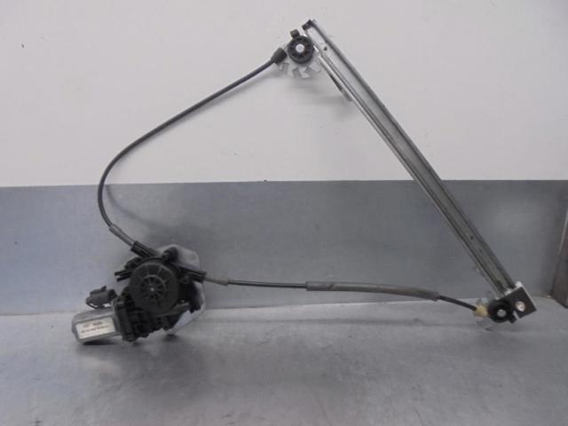 Mecanismo de acionamento de vidro da porta dianteira direita 8200038152 RENAULT