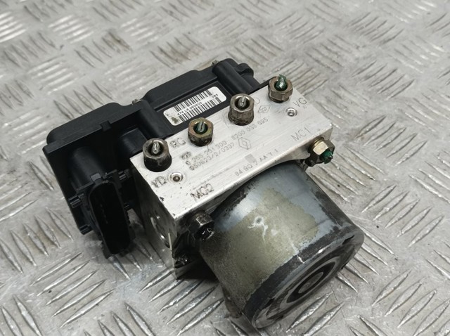 8200038695 Renault (RVI)