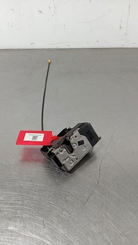 Fecho da porta dianteira direita 8200042171 OPEL