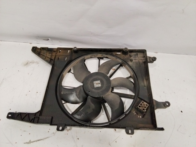 Difusor do radiador de esfriamento 8200065257B RENAULT