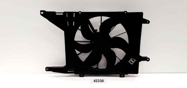 Difusor do radiador de esfriamento 8200065257B RENAULT