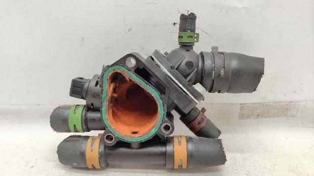 Caixa do termostato 8200065390 RENAULT