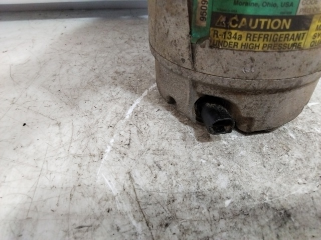 Compressor de aparelho de ar condicionado 8200067915 RENAULT