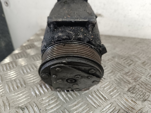 Compressor de aparelho de ar condicionado 8200067915 RENAULT