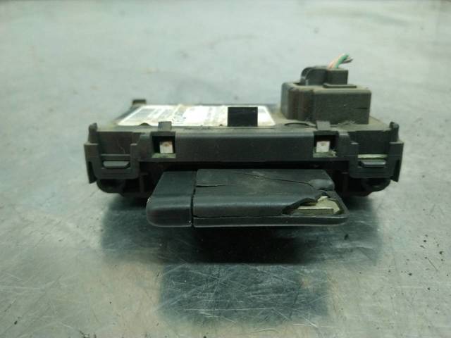 Fecho de ignição 8200074331A RENAULT