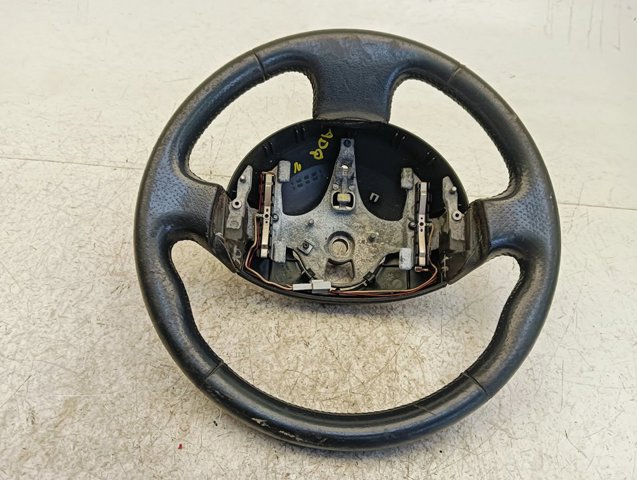 Volante 8200106306 RENAULT