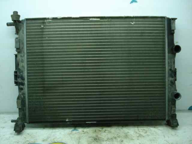 Radiador de esfriamento de motor 8200115541 RENAULT